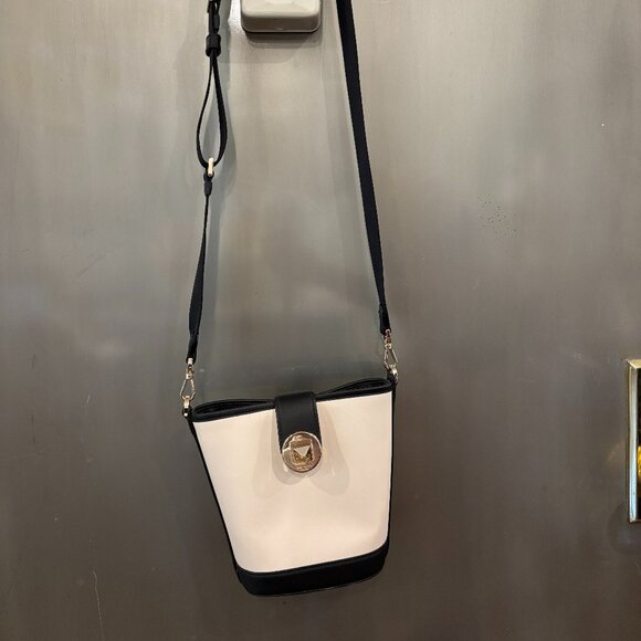 Kate Spade Shoulder Bag - Picture 1 of 3